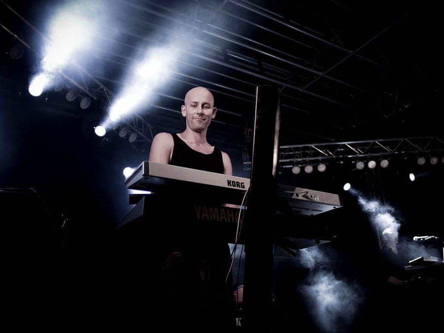 Depeche Mode keyboard live